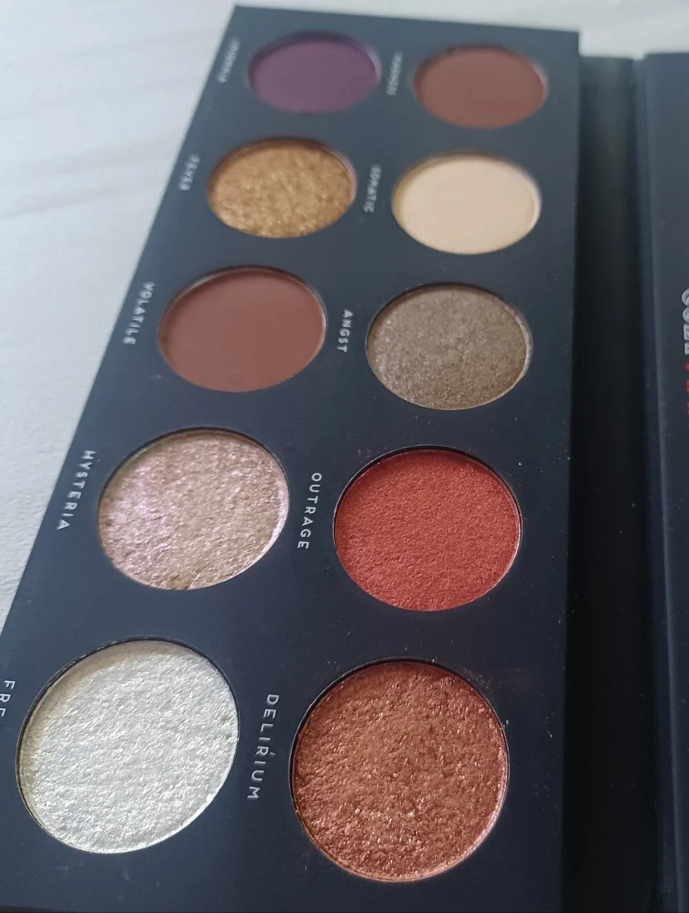 Warm Eyeshadow Palette - Gold, Brown, Plum, Peach Tones